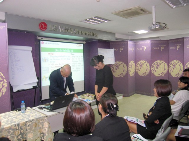 LG VINA cùng chung vai sát cánh (04-10-2012)